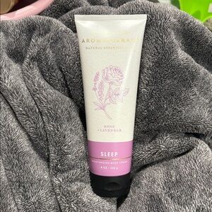 Bath & Body Works Aromatherapy Sleep Rose + Lavender Tube - Pink & White